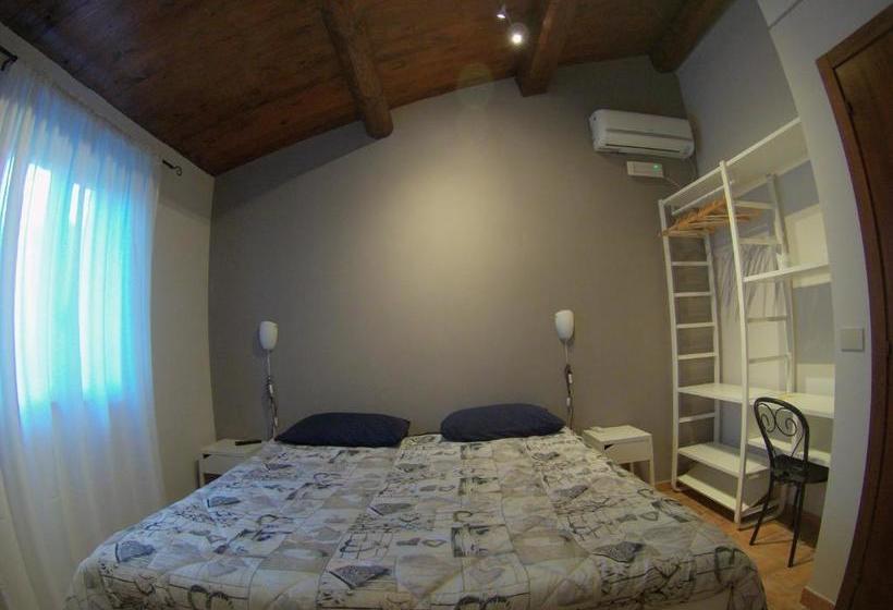 בית מלון כפרי Country House L Isola Che Non C è