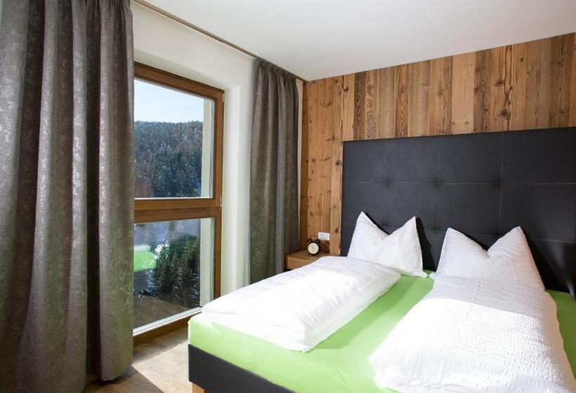 فندق Familyparadies Gamplalm