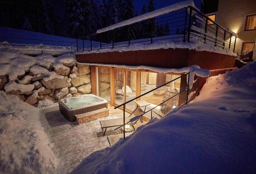 בית מלון כפרי Natura Boutique Chalet Wellness Spa