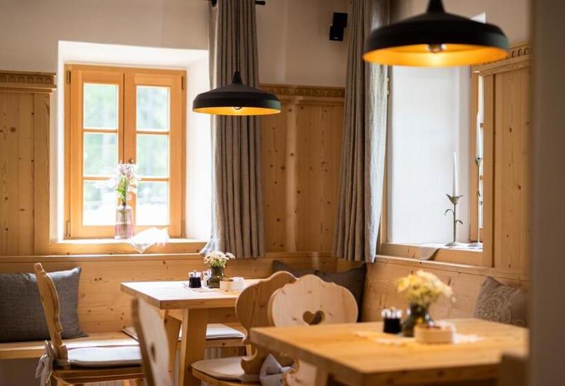 호텔 Natura Boutique Chalet Wellness Spa