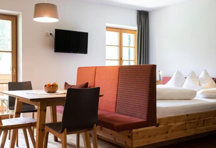 호텔 Natura Boutique Chalet Wellness Spa