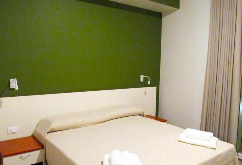 پانسیون A Due Passi Dal Mare