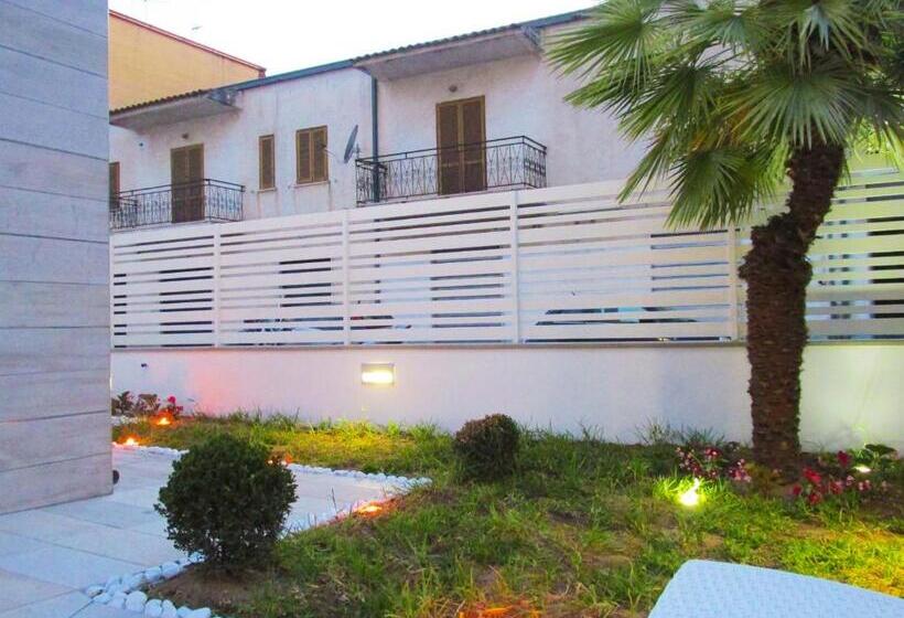 پانسیون A Due Passi Dal Mare