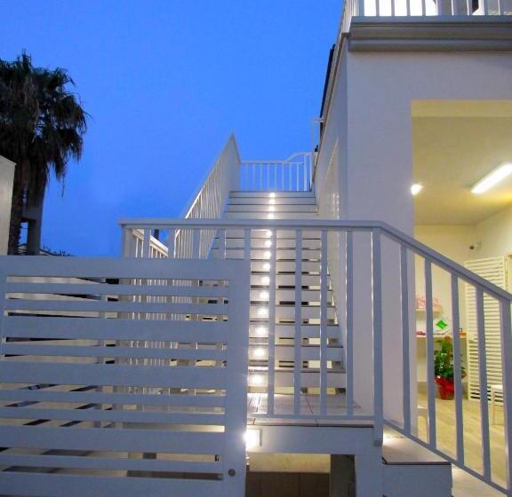 پانسیون A Due Passi Dal Mare