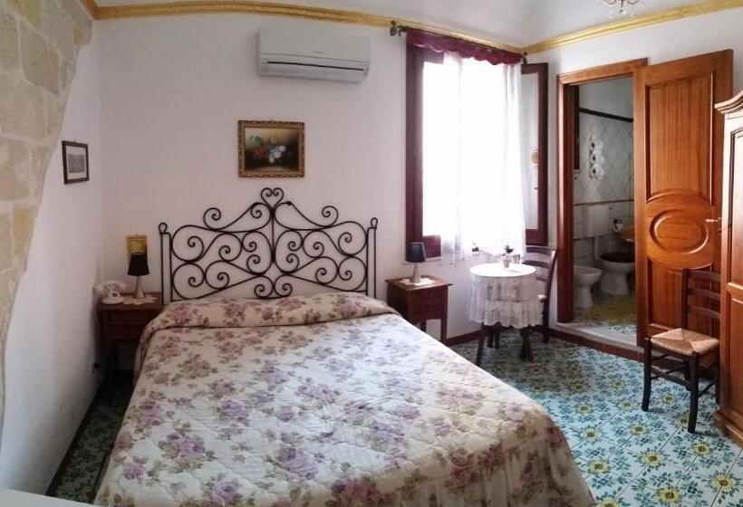 پانسیون Guest House Al Gattopardo