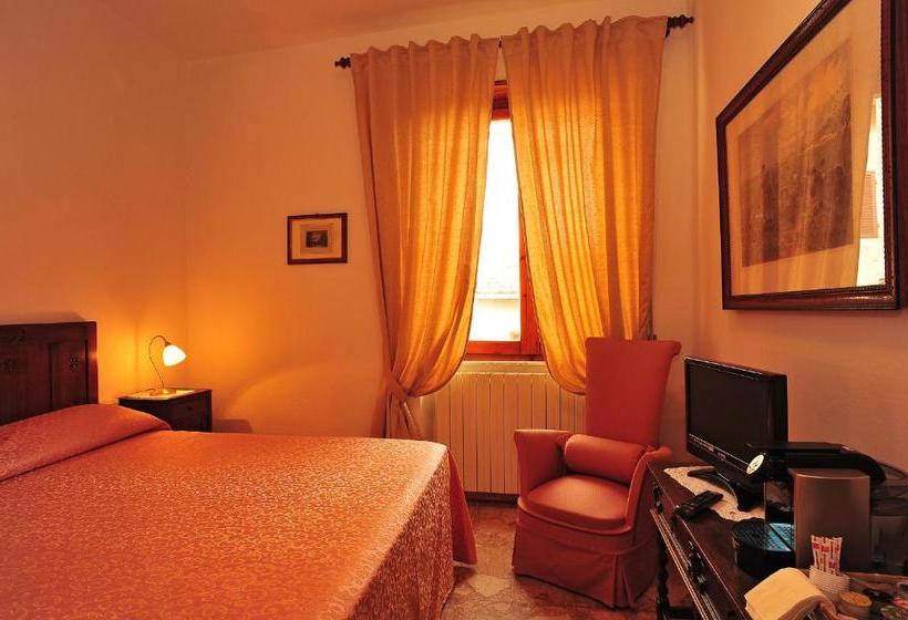 פנסיון Le Camere Di Monia Saturnia