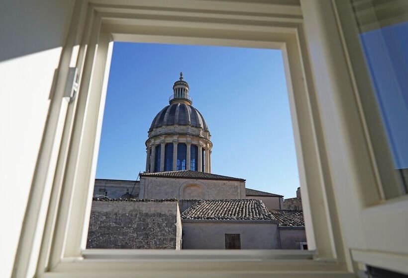 پانسیون Neropece