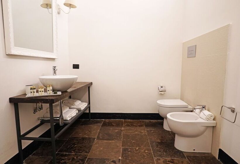 پانسیون Neropece