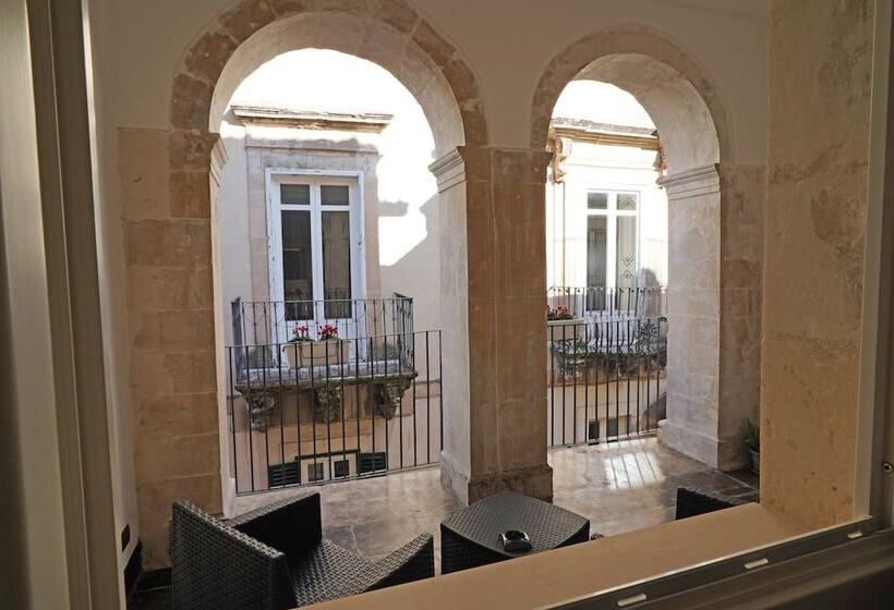 پانسیون Neropece