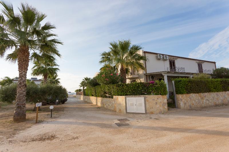 پانسیون Oasi Guzzetta Hotel&case Vacanze