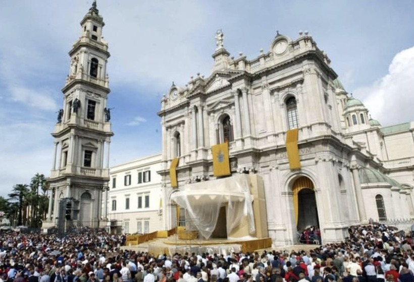 بنسيون Ravida Suites