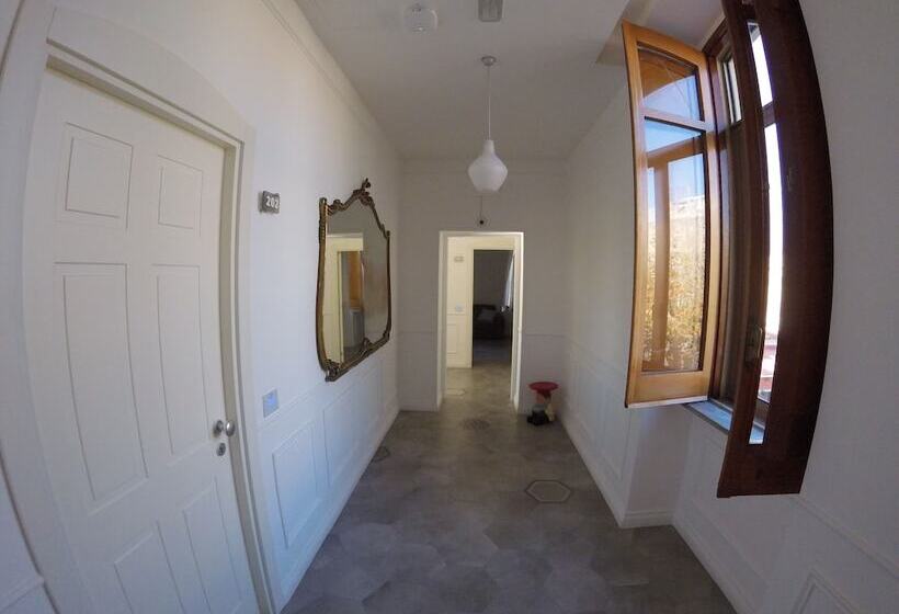 بنسيون Ravida Suites