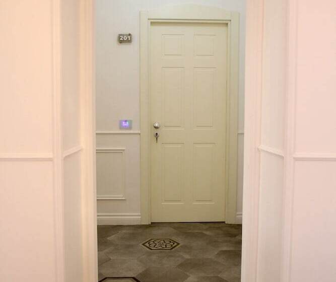 بنسيون Ravida Suites