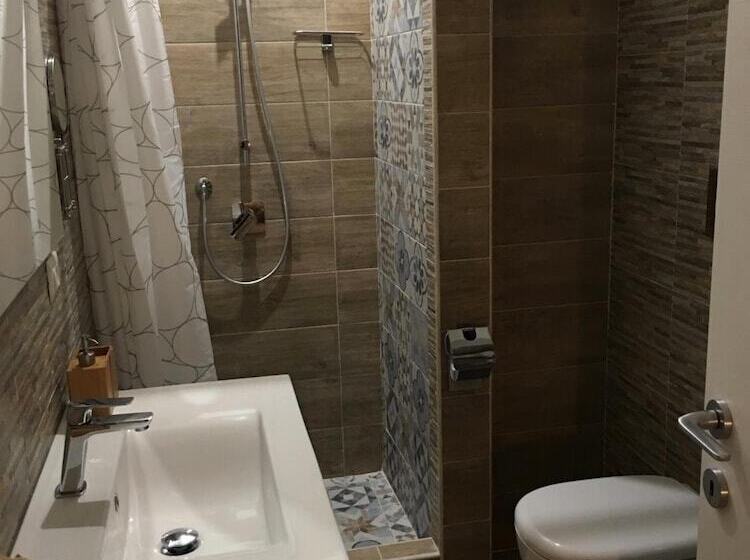 פנסיון Verrazzano 37 Guest House