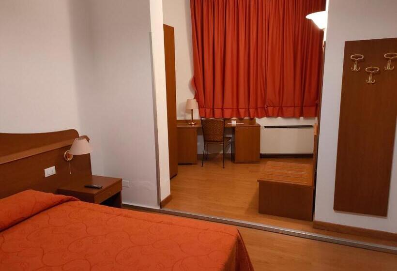 فندق صغير Alloggio Al Ponte