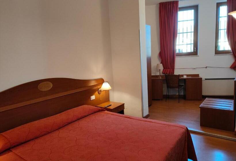 فندق صغير Alloggio Al Ponte