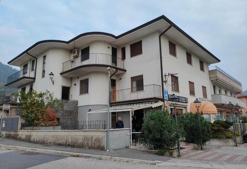 فندق صغير Alloggio Al Ponte