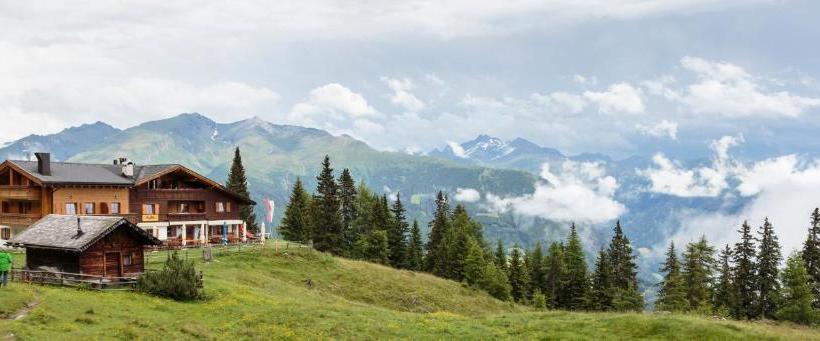 ユースホステル Gasthaus Furlhütte