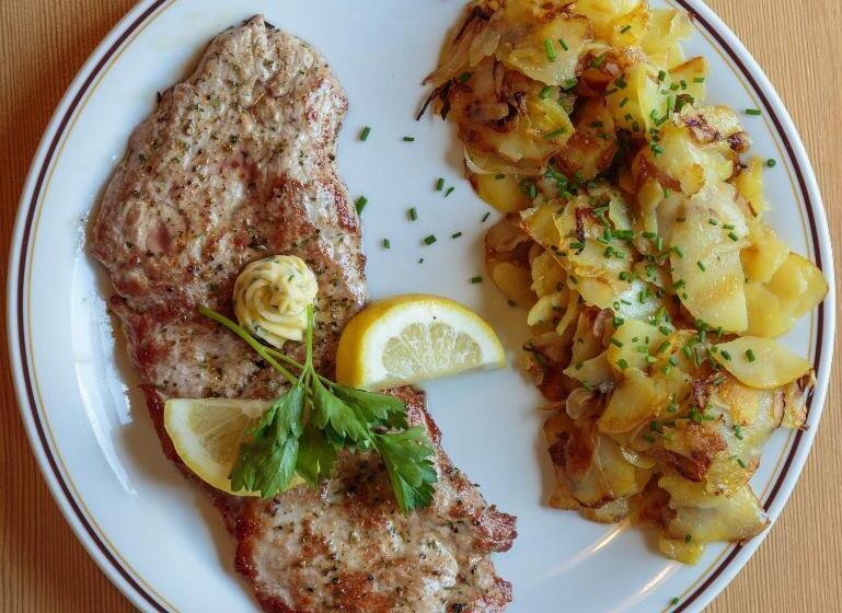 ユースホステル Gasthaus Furlhütte