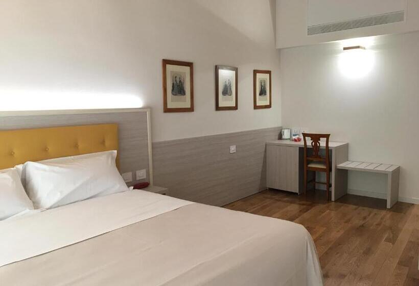 فندق صغير Residenza Ai Capitelli