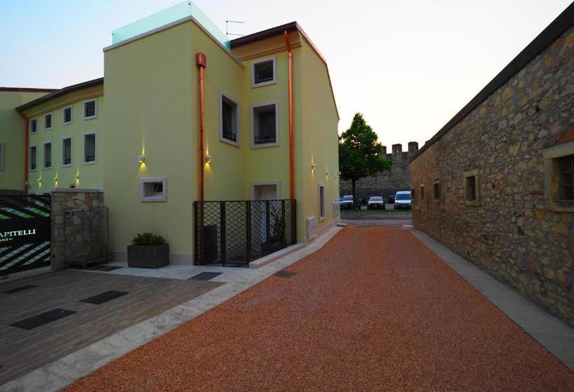 فندق صغير Residenza Ai Capitelli