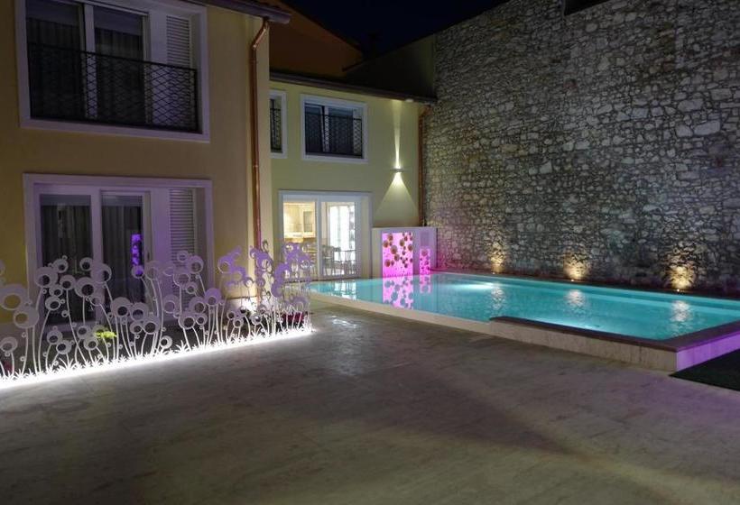 فندق صغير Residenza Ai Capitelli