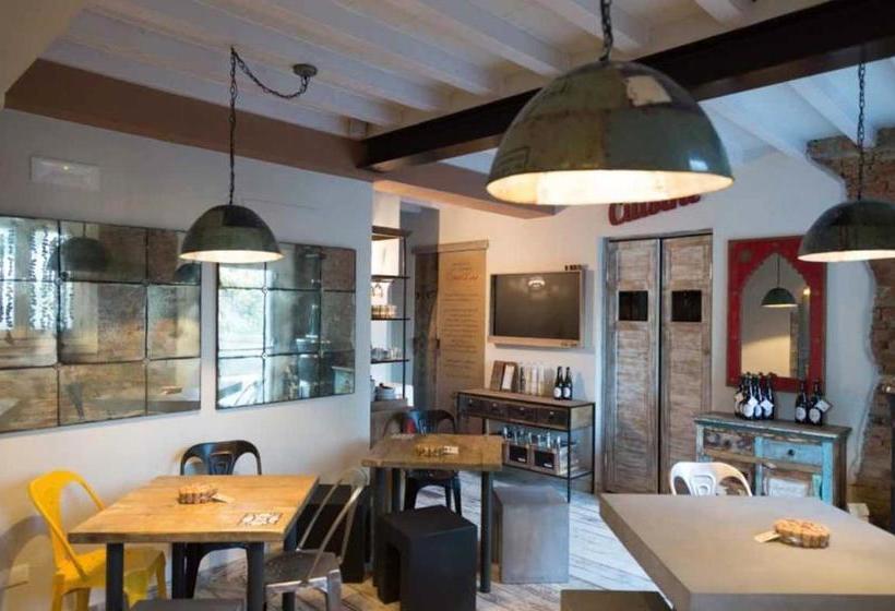 فندق صغير Rossodivino