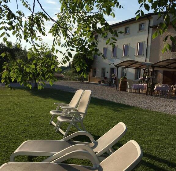 ホテル Agriturismo Casa Aurora