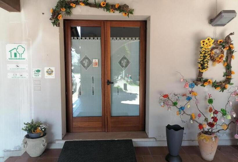 ホテル Agriturismo Il Salice Ridente