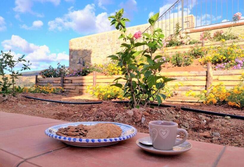 ホテル Agriturismo Le Campanelle   Sicilia   Cefalù