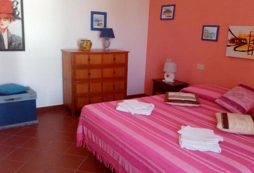 בית מלון כפרי Agriturismo Solemare