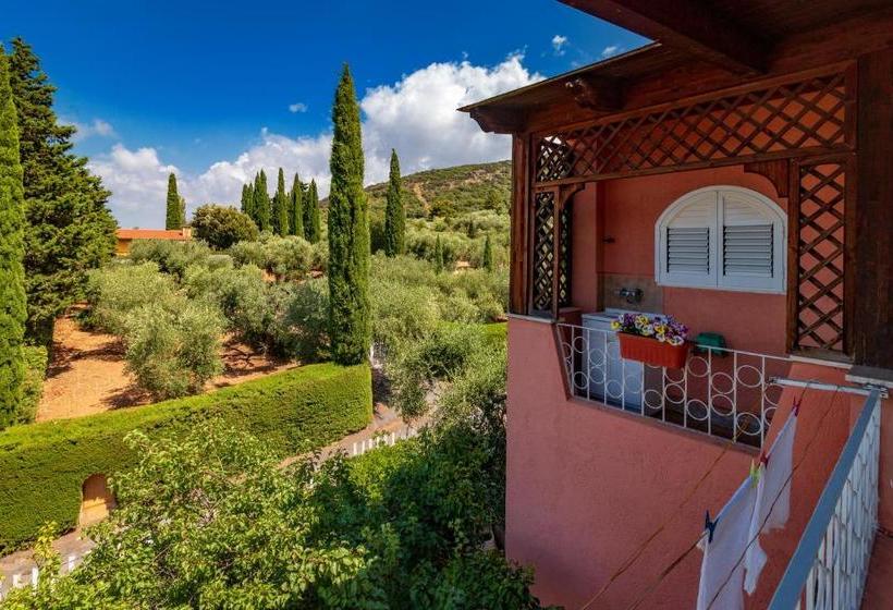 هتل Casale Gli Ulivi