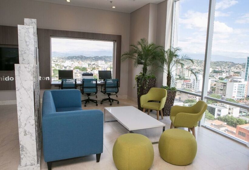 Отель Hampton Inn By Hilton Cucuta