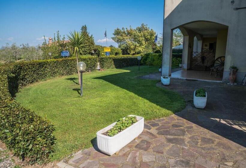 בית מלון כפרי Il Fontanile