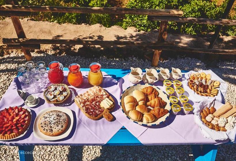 בית מלון כפרי Turismo Rurale Filieri