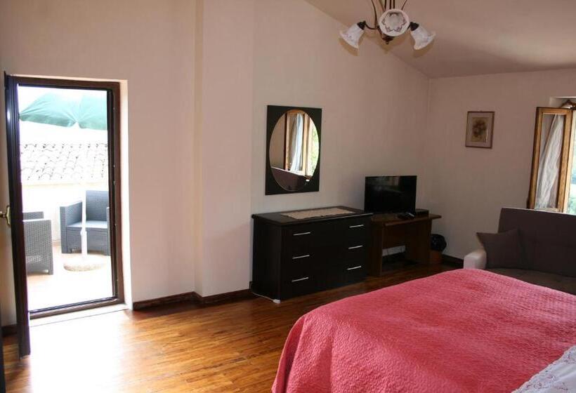 هتل Valle Del Belvedere