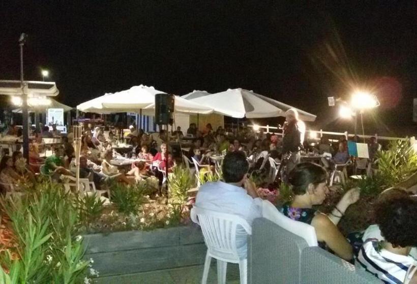 La Baia Di Nettuno Il Gatto E La Volpe