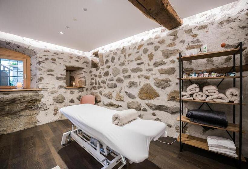 Paloria Apartments & Sport