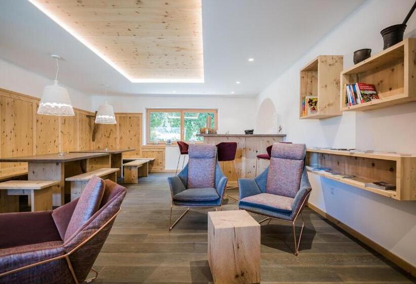 Paloria Apartments & Sport