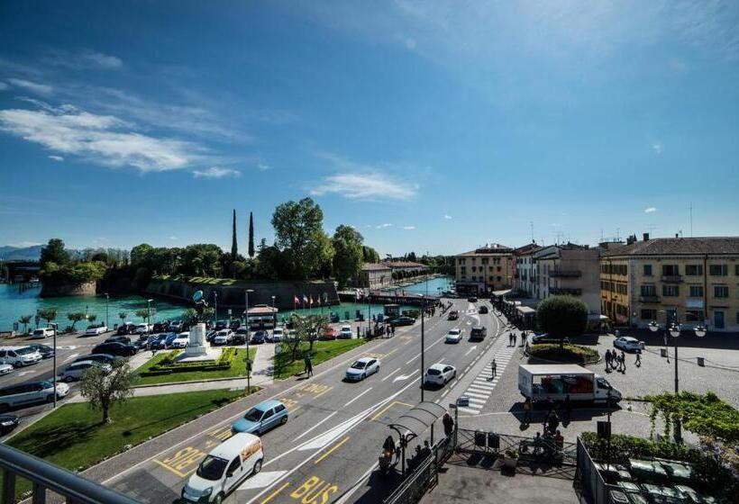 膳宿费 Riviera Carducci Rooms