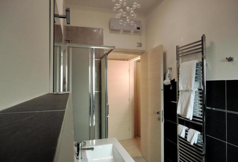 膳宿费 The Flat 233