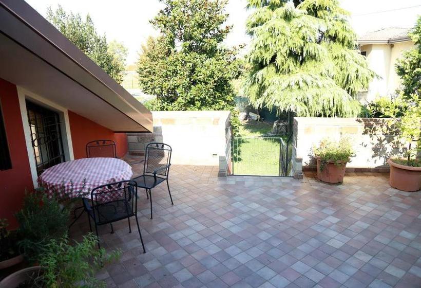 ユースホステル La Busa Camere E Trattoria