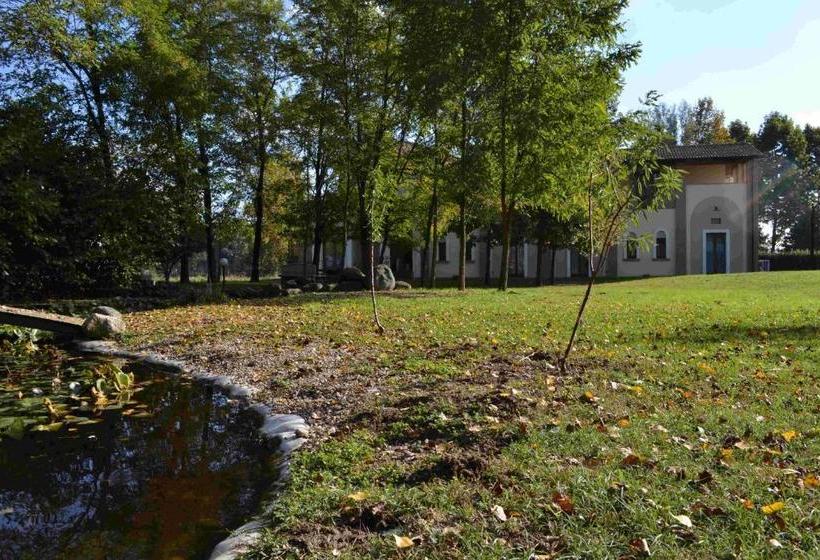 ホテル Agriturismo La Boschina