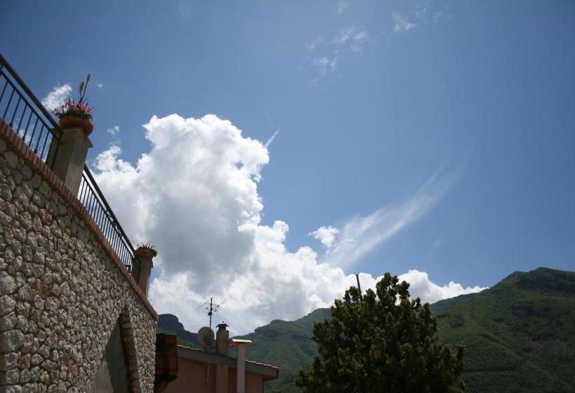 فندق Agriturismo La Grotta