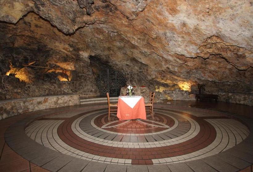 בית מלון כפרי Agriturismo La Grotta