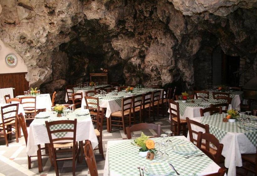 בית מלון כפרי Agriturismo La Grotta