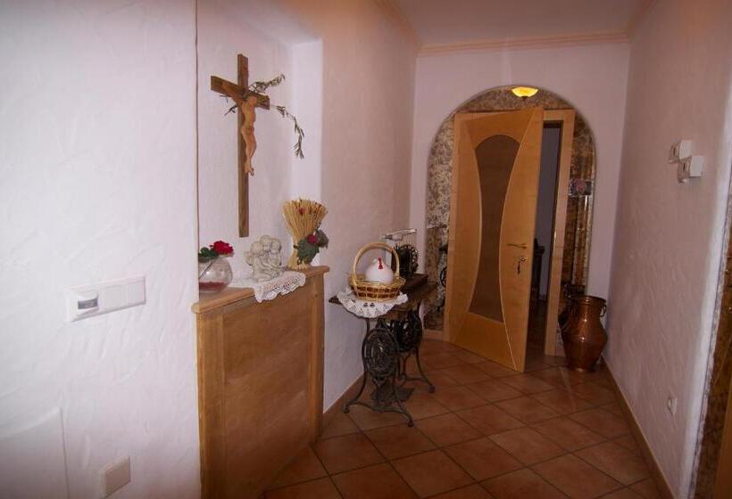 בית מלון כפרי Biohof Niedereben