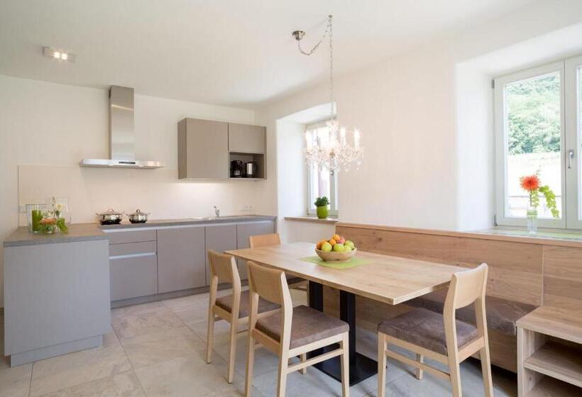 בית מלון כפרי Ferienwohnungen Hochbrunner