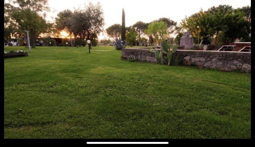 هتل I Giardini Di Varrone
