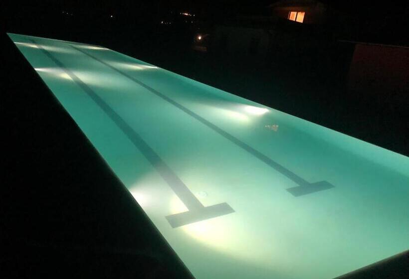 בית מלון כפרי Lagolivo